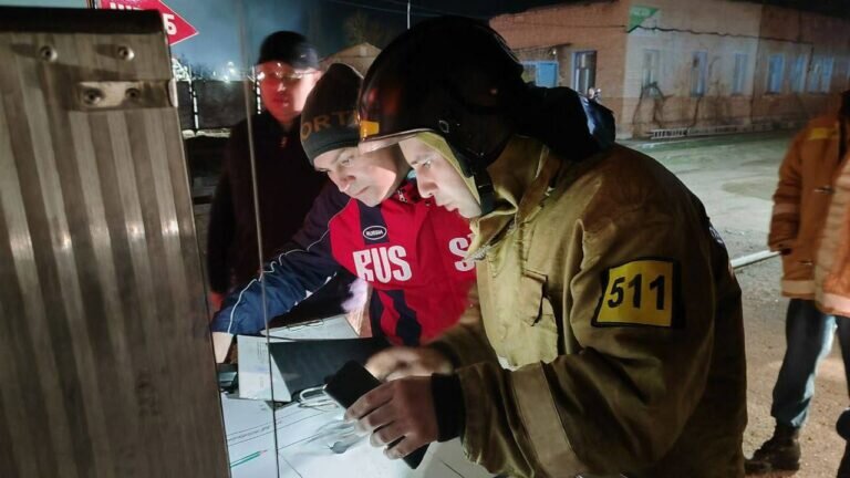    Борьба с огнем на территории элеватора в Бузулуке продолжалась всю ночь Марина Шарт