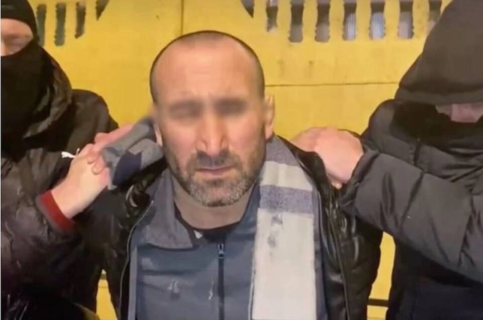     Мужчина оскорблял русских во время дорожного конфликта. Фото: ГУ МВД России по Петербургу и Ленобласти