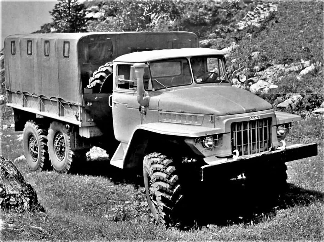 Урал-375 в Саянах