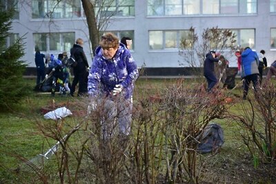    Субботник «Начни с себя» в Химках © Пресс-служба администрации г.о. Химки