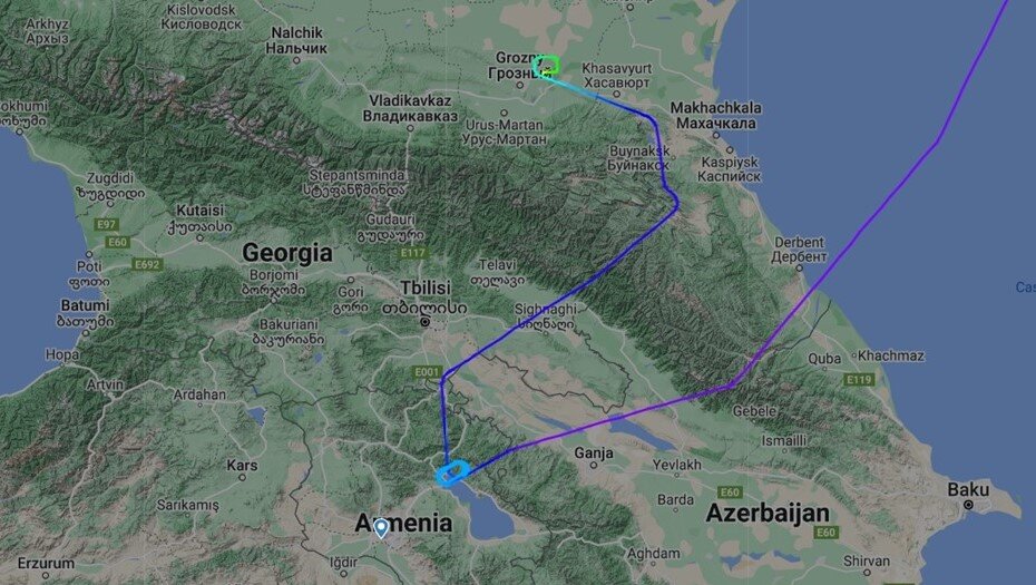 Рейсы ереван рим. Как летит самолет из СПБ В Ереван. Самолет из Петербурга в Ереван совершил посадку в Грозном.