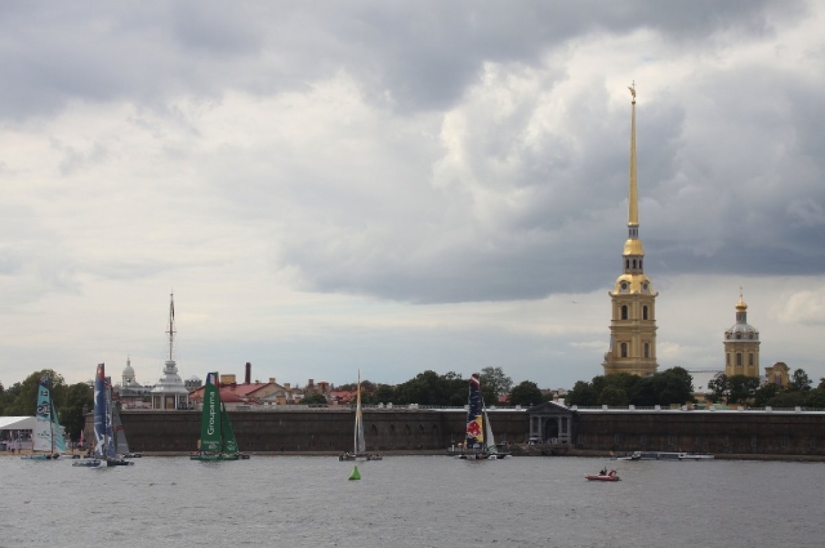 что было на месте питера.