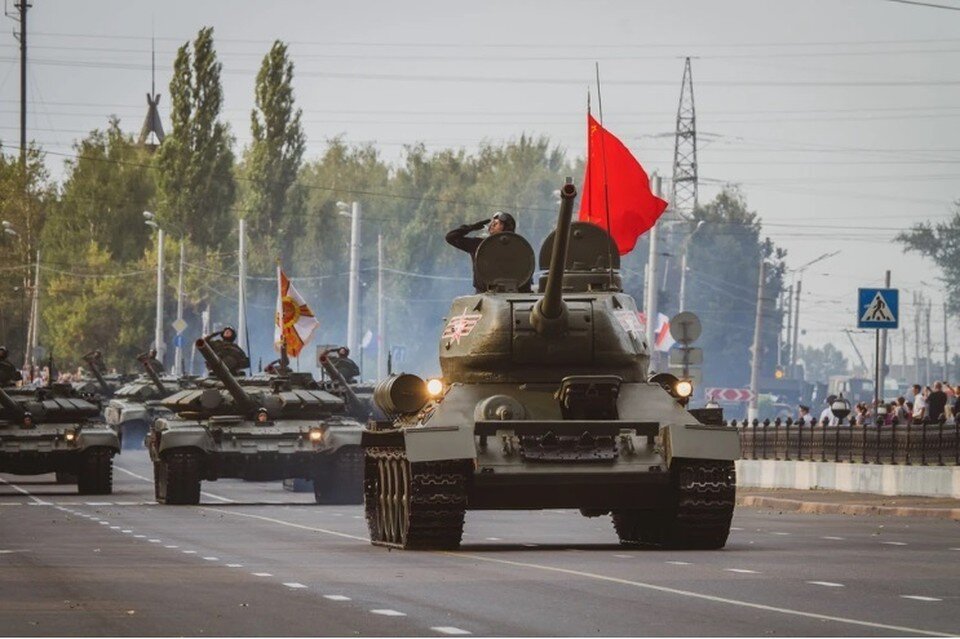     Военный парад 9 мая 2023 года отменен в Курской области Яна ШЕЛЕСТ
