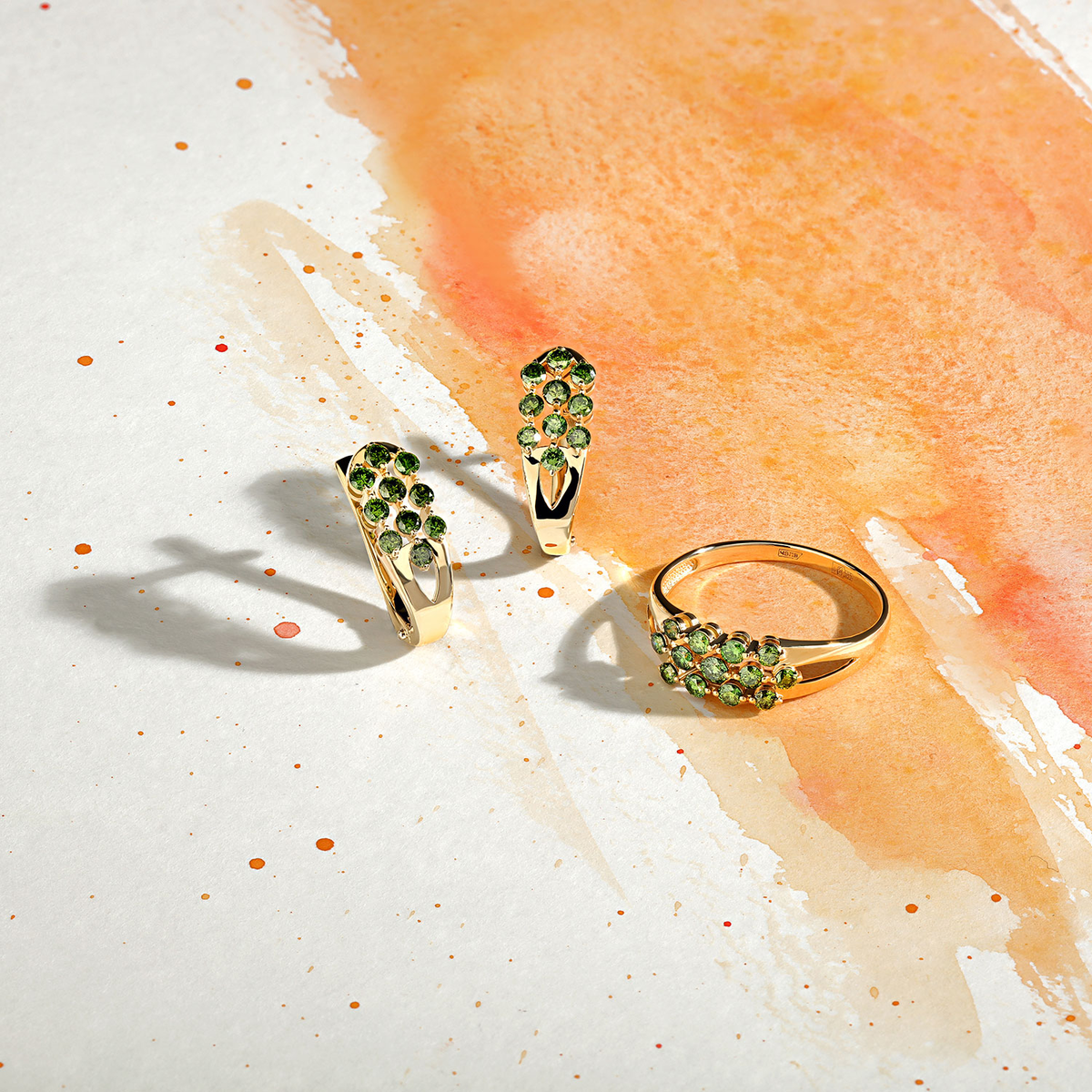 Золотое кольцо Vesna jewelry 11149-350-217-00 с зелеными бриллиантами