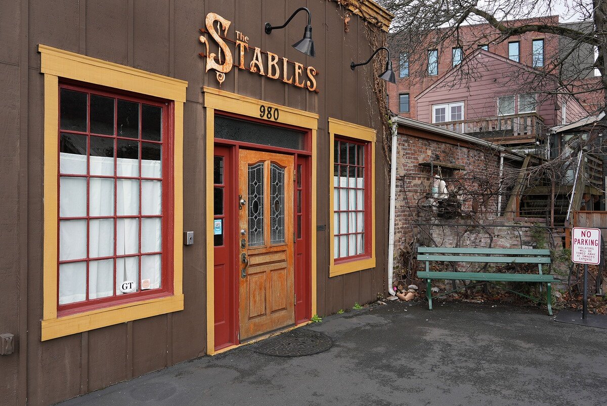    28 mm, 1/250 sec, f/8, ISO 320, dpreview.com