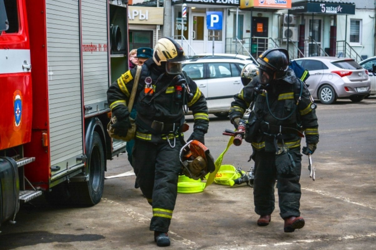    В Березниках 46 человек эвакуировались из горящего техникума