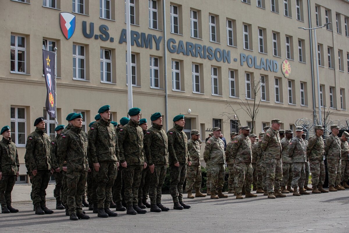     Первый постоянный гарнизон американских войск в Польше (U. S. Army Garrison Poland, USAG-P) / U.S. Army Photo Spc. Anthony X. Sanchez