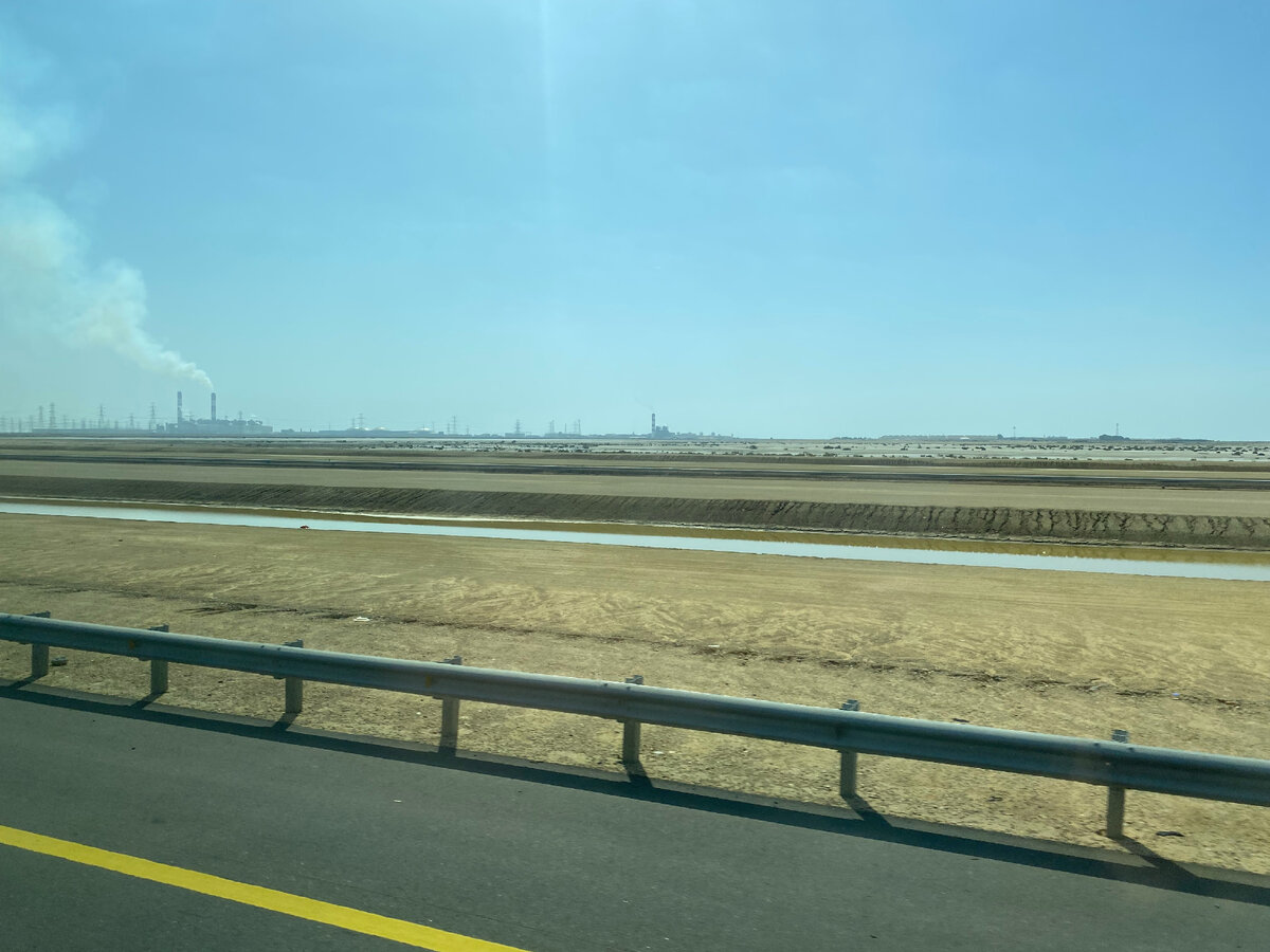 Нефтеперерабатывающие предприятия по пути из Янбу в Медину, Саудовская Аравия