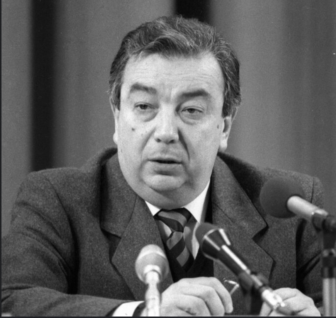 Примаков Евгении Михайлович (1929-2015)