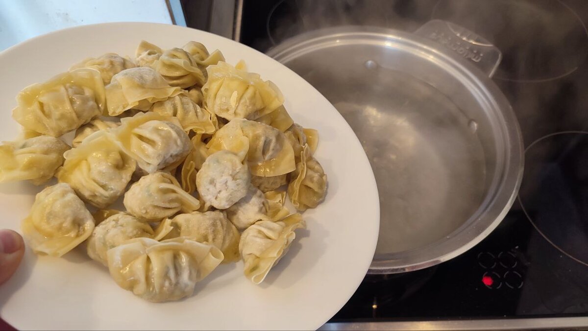 Пробуем Дамплинги Mini Wontons от компании Bibigo или пельмешки по-корейски  из Перекрёстка | Доставитель | Дзен