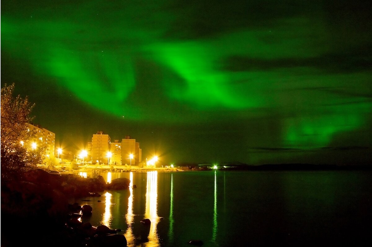 Причиной северного сияния стал выброс солнечной массы.  Фото: George Zakharchuk/Russian Look
