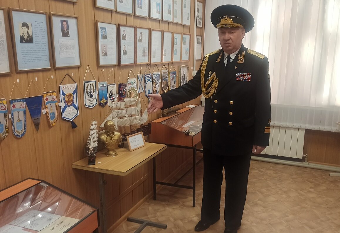    О судах, подводных лодках и моряках Николай Мартынов может рассказывать бесконечно Елена Власова