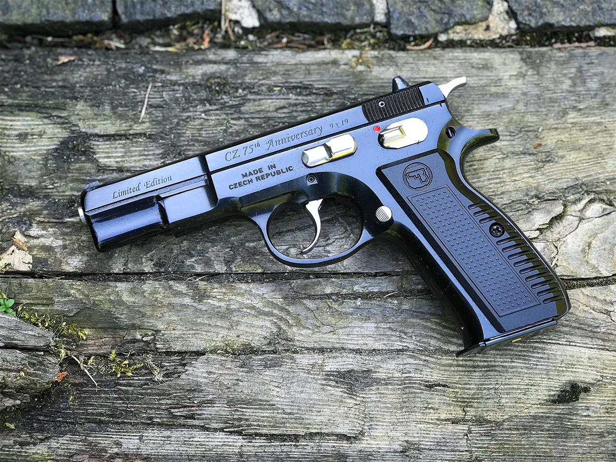 Юбилейный классически CZ-75