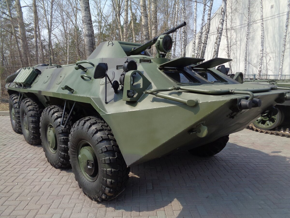 Бронетранспортер БТР-70