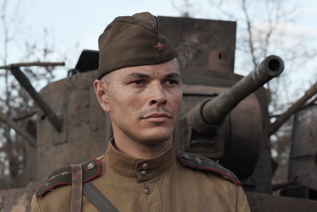 Кадр из фильма "Белый тигр" (2012)