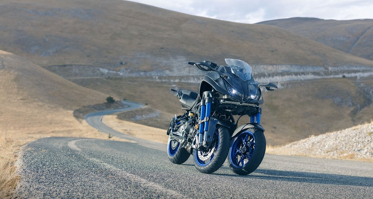 
Трёхколёсный мотоцикл Yamaha Niken 2018