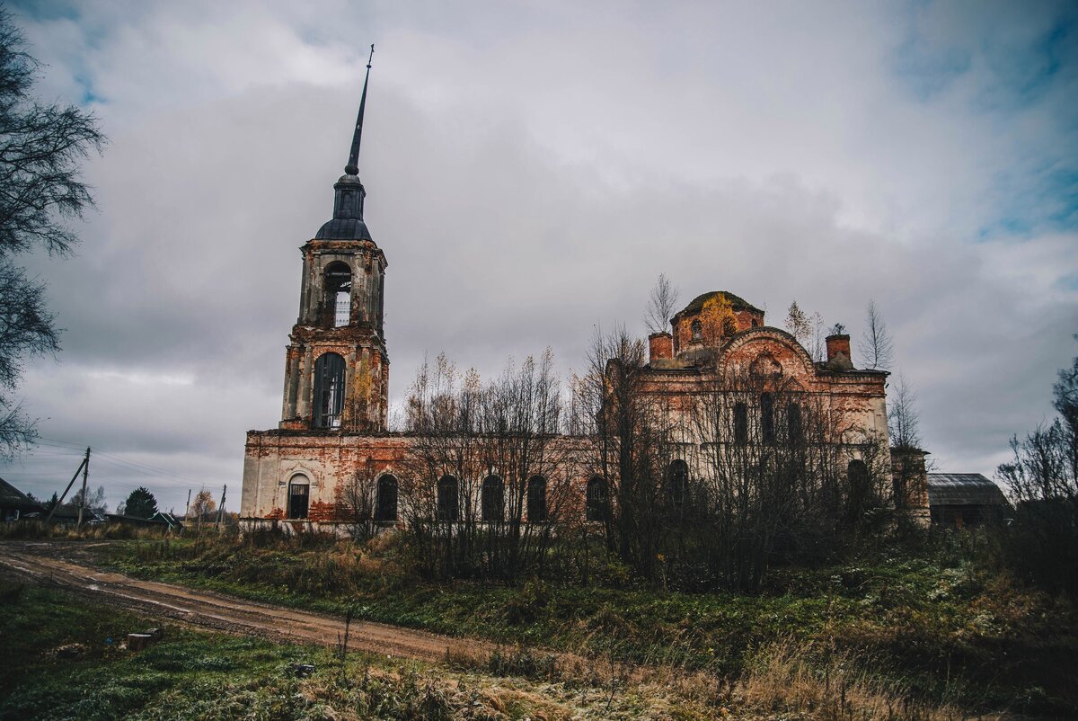 Черкасская Церковь заброшенная