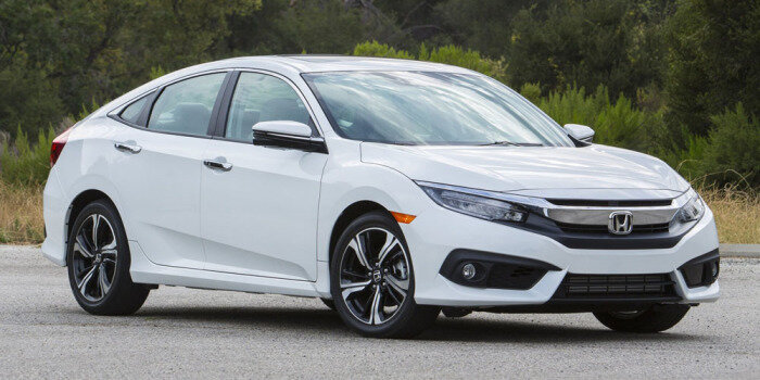 
Honda Civic - 10-е поколение популярного бренда.
