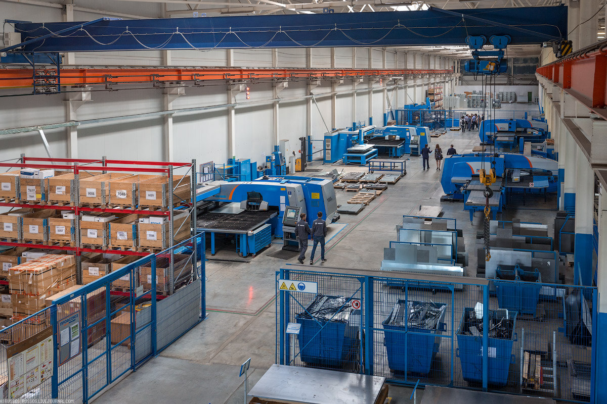 1.  Начнем с цеха металлобработки, который в месяц может обработать до 160 тонн металла.

