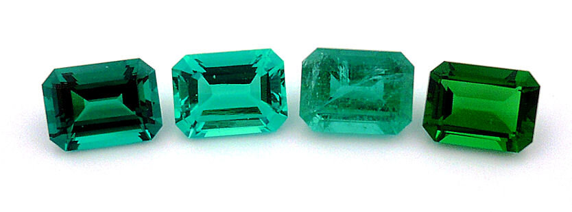 Только один из этих камней натуральный. Конечно, самый дефектный.