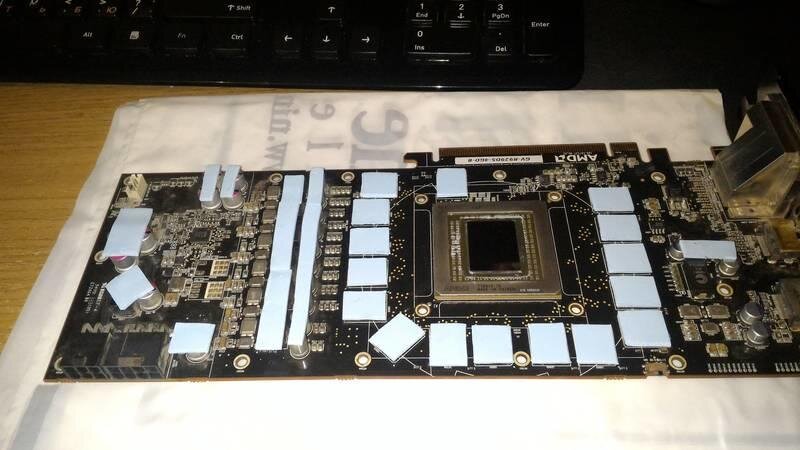 Asus 1005pxd термопрокладка. Gtx 1080 ti термопрокладка. Термопрокладки для видеокарты 1070. Msi gs75 термопрокладка razmer. Куда клеить термопрокладку.