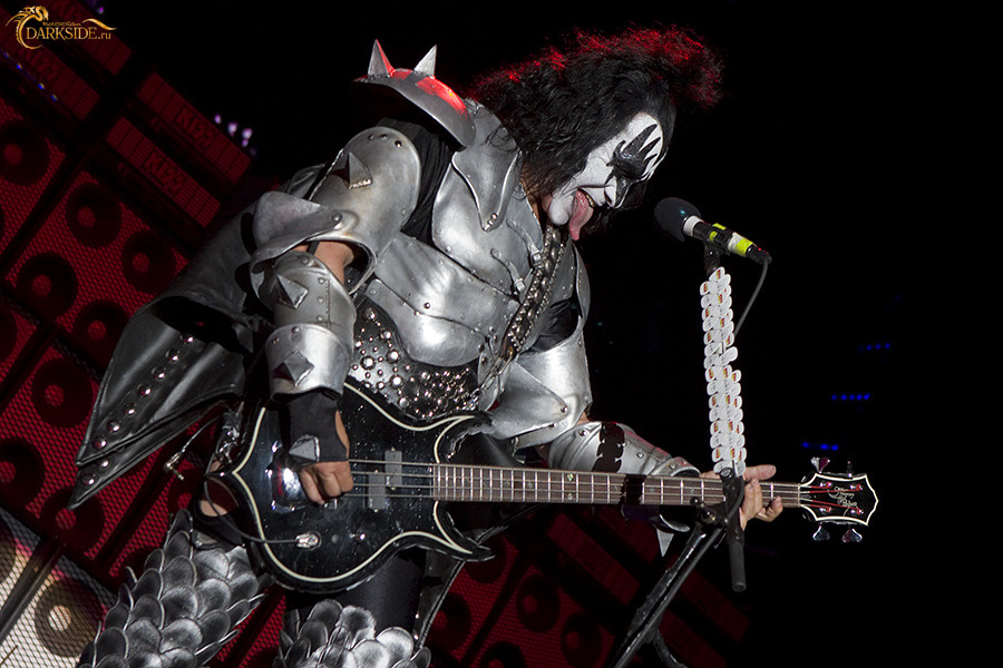 Джин Симмонс