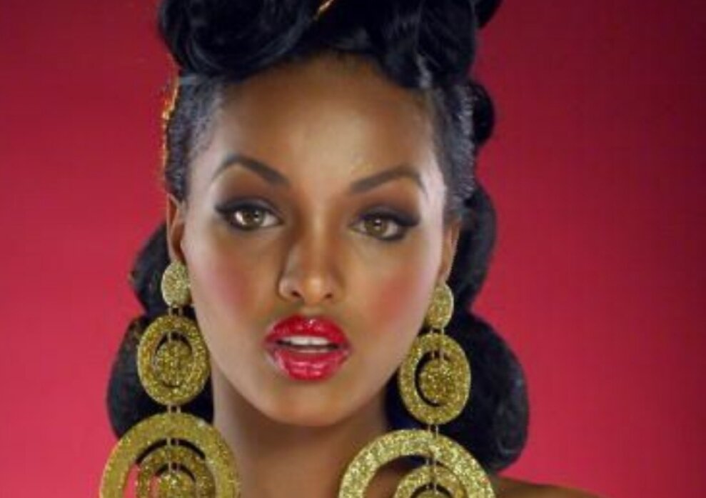 Эфиопия – одна из самых удивительных стран Африки, а эфиопские женщины отличаются от остальных африканок необычной внешностью и удивительной красотой.