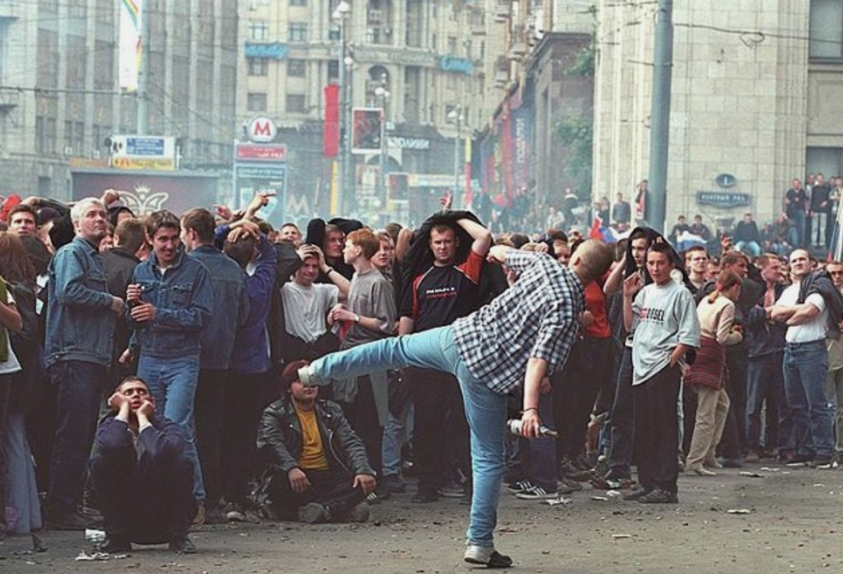 2002 год. Беспорядки на Манежной площади 2002. Чемпионат мира-2002 Манежная площадь.