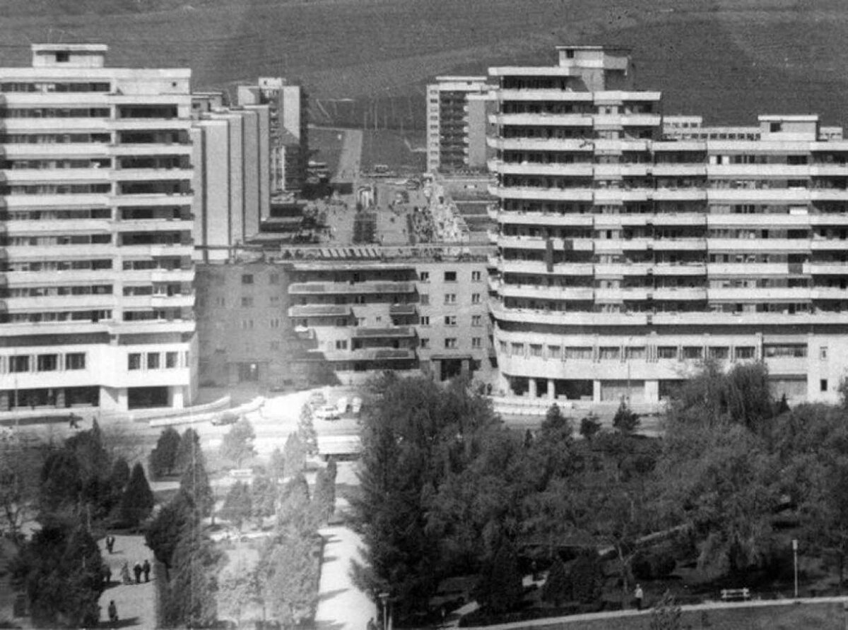Алба-Юлия Румыния пятиэтажка 1987