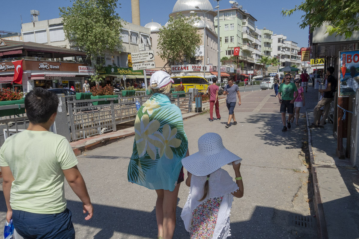 Переезд в турцию. Эмиграция в Турцию. ПМЖ В Турции. Города Турции для переезда. Русская иммиграция в Турции.