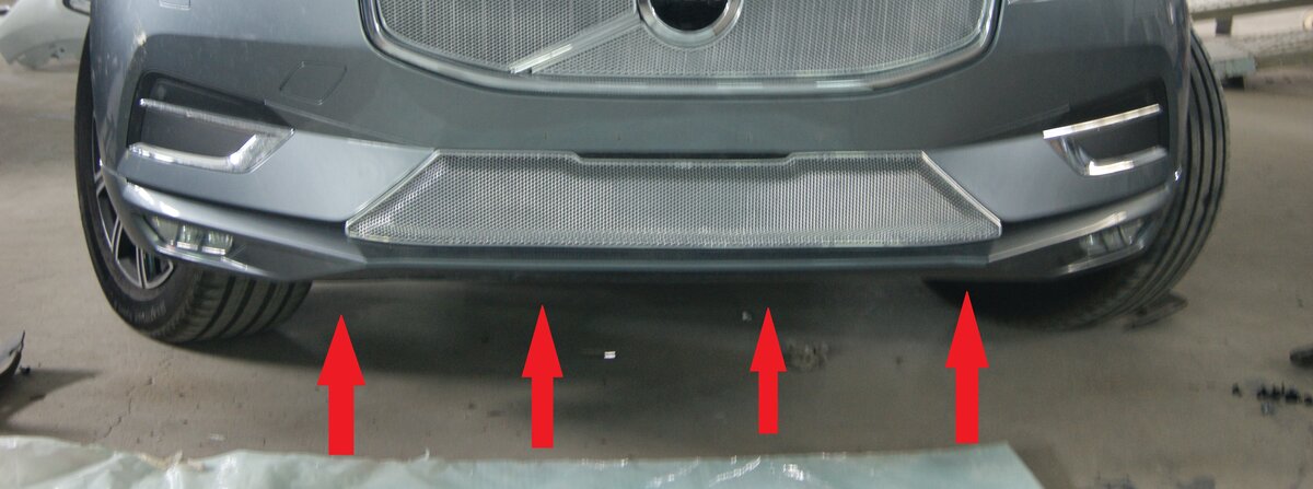 Новая накладка переднего бампера. - Volvo XC90 (1G), 2,5 л, 2007 года аксессуары