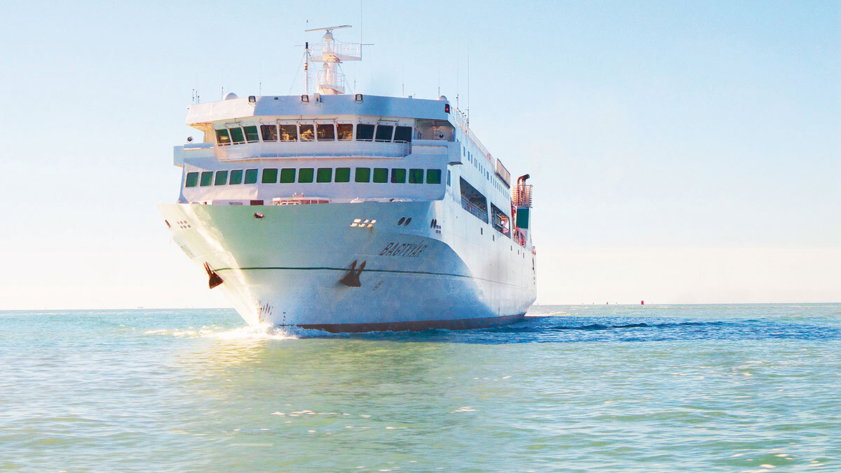 Паром «Багтыяр» в Туркменистане.