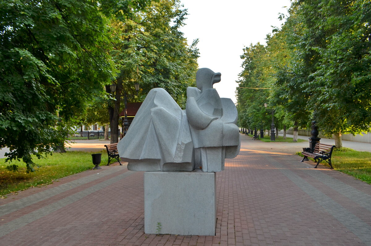 Аллея современной городской скульптуры ARTTERRIA, Уфа. Аллея современной городской скульптуры ARTTERRIA. Аллея артерия Уфа. Аллея современной скульптуры в Уфе.