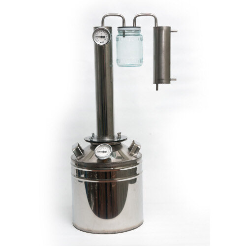 дистиллятор в вертикальным сухопарником