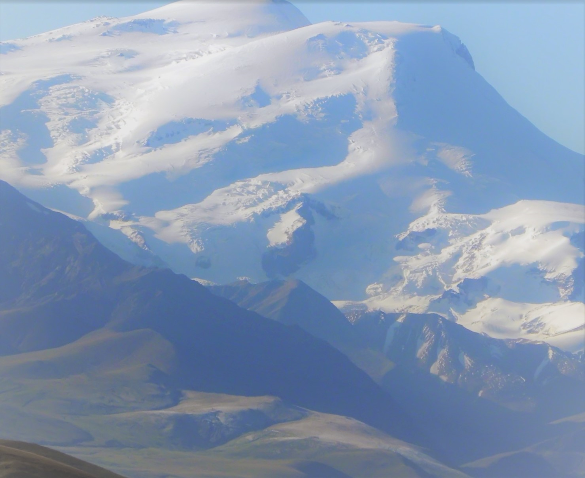  В горах выпал снег