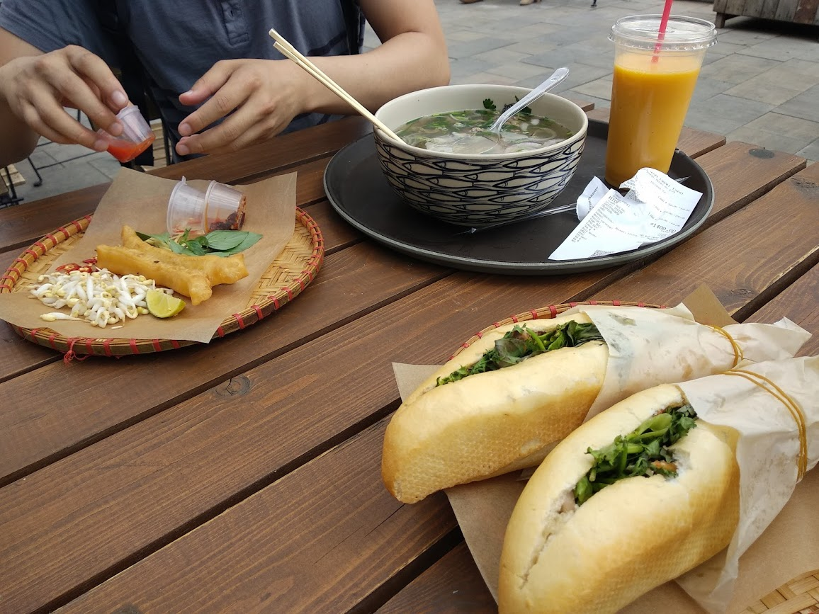 Суп и багет