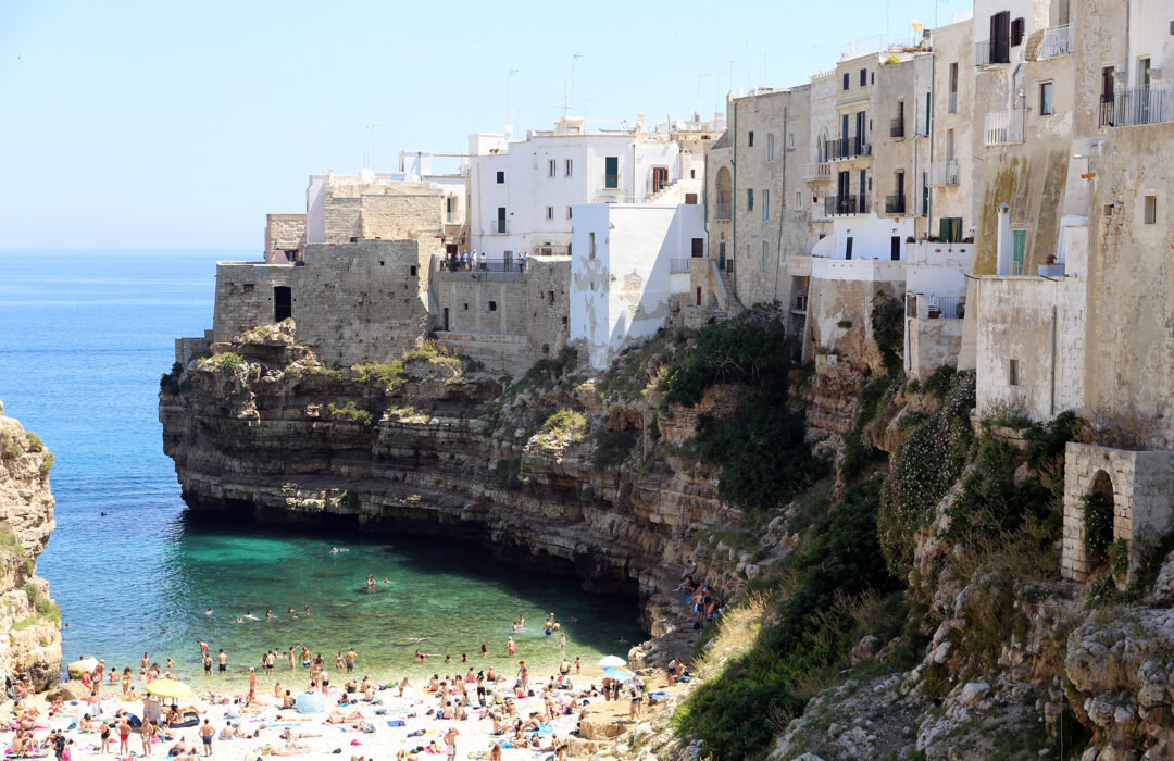 Базиликата - расположена на юге между носком и каблуком итальянского "сапожка"