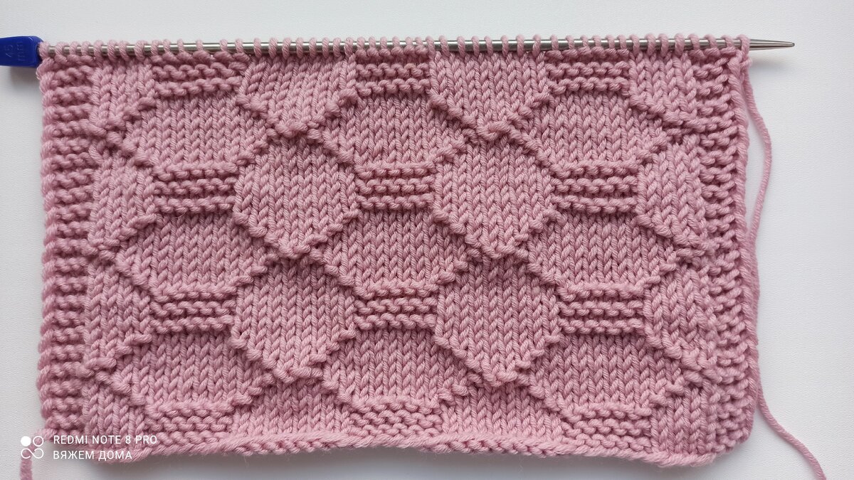 рельефный узор татьяны. вяжем дома с татьяной видео. вязание спицами ажурные треугольники. вязание дома с татьяной. объемный узор спицами.