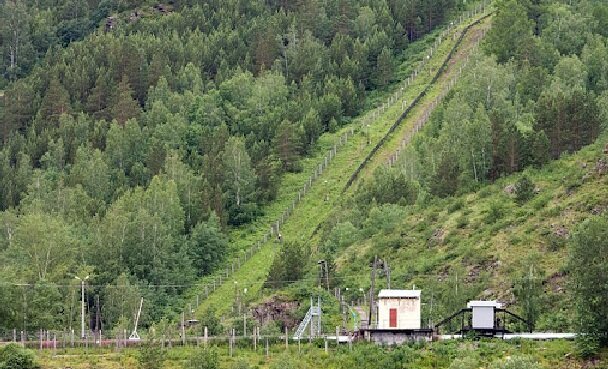 Внутри этой горы находится секретный обогатительный комбинат 815