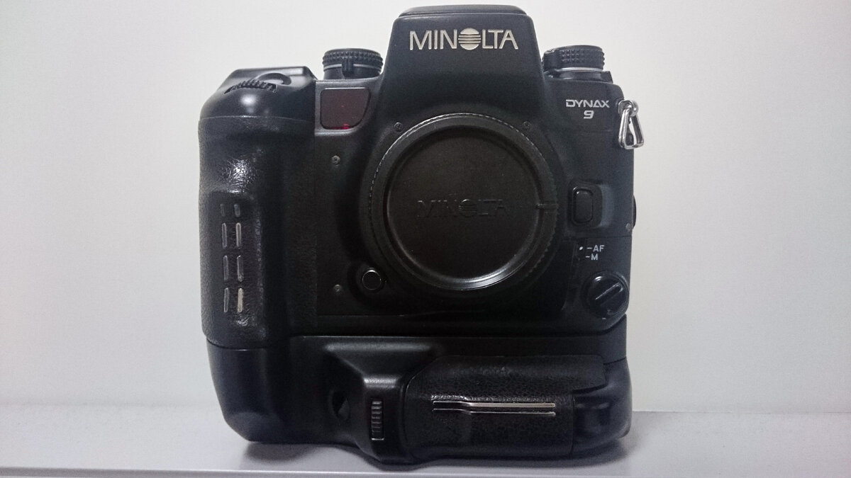 Minolta Dynax 9