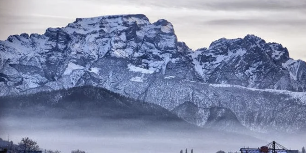 НА ЭТУ НЕВЕРОЯТНУЮ ОСЕТИНСКУЮ ГОРУ ПРОСТО ЗАБРАТЬСЯ | ГЕОРГИЙ КАВКАЗ | Дзен