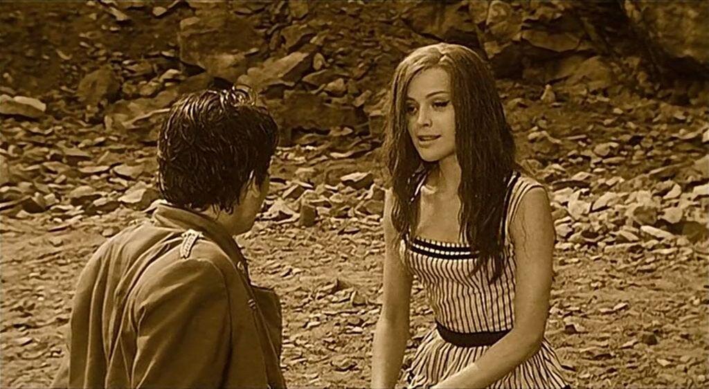 Кадр из фильма "На комете" взят для иллюстрации из Яндекс Картинки. 