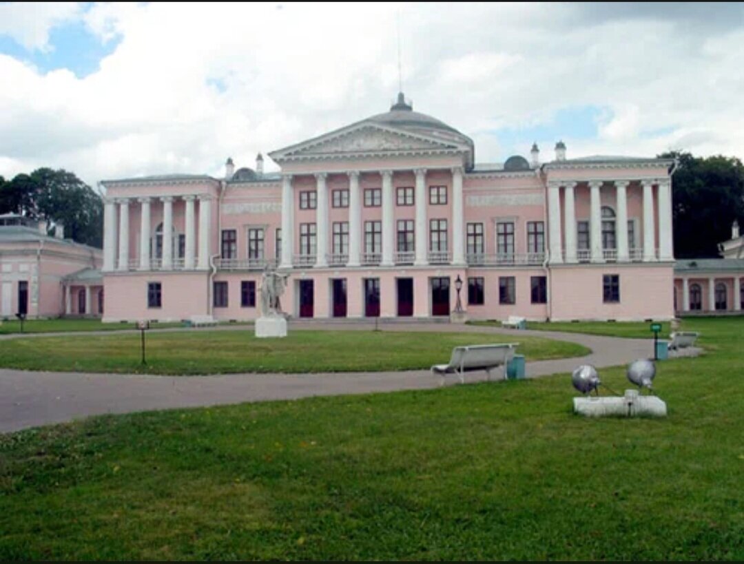 Усадьба Шереметьевых в Останкино - временно закрыта для посещения (Фото из интернета).
