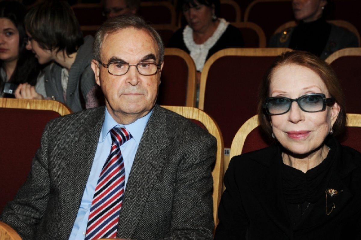    Глеб Панфилов и Инна Чурикова.