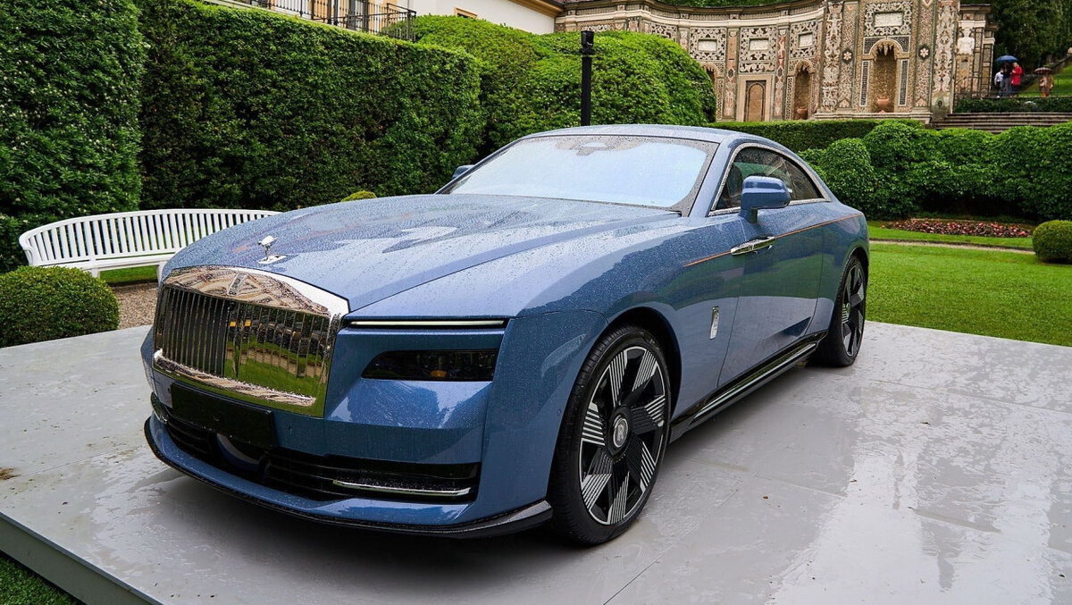 Rolls Royce 2023. Rolls Royce Spectre 2023. Новый Rolls Royce 2023. Купе Rolls-Royce Spectre.