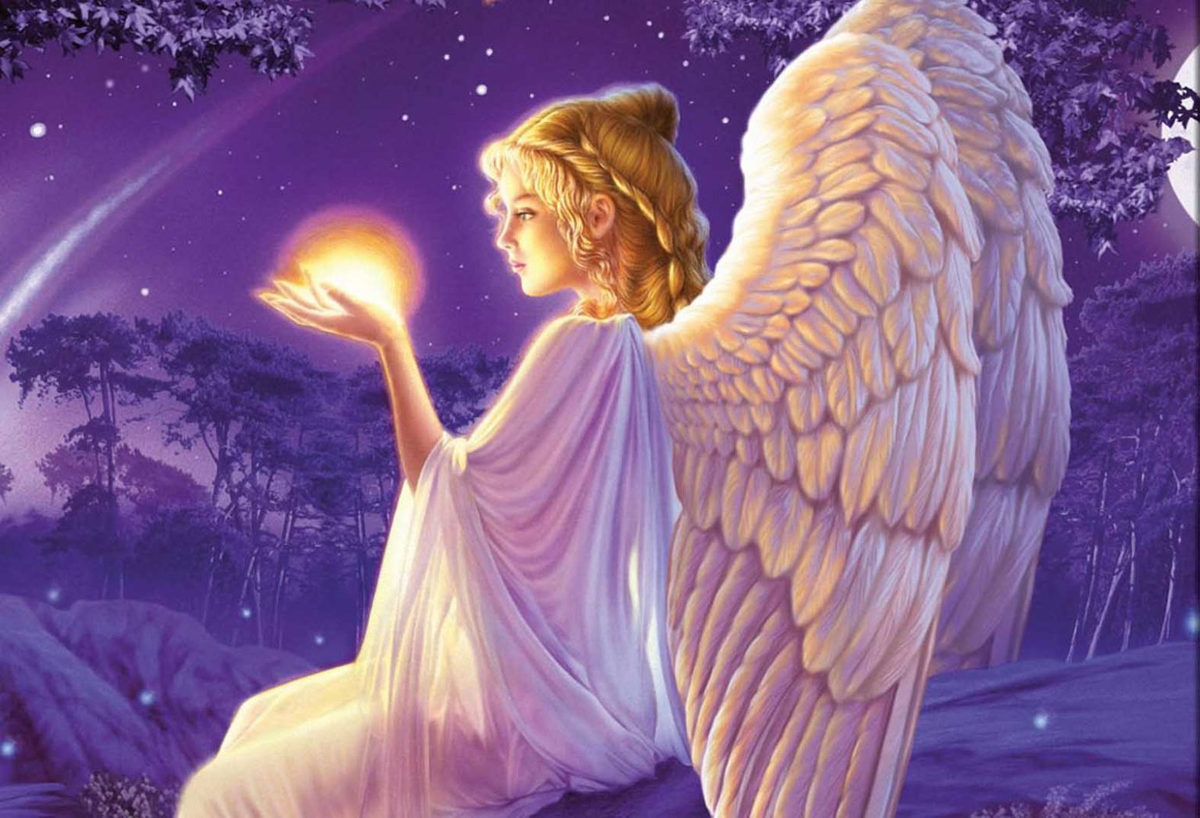 Ангел с серебрянными крыльями