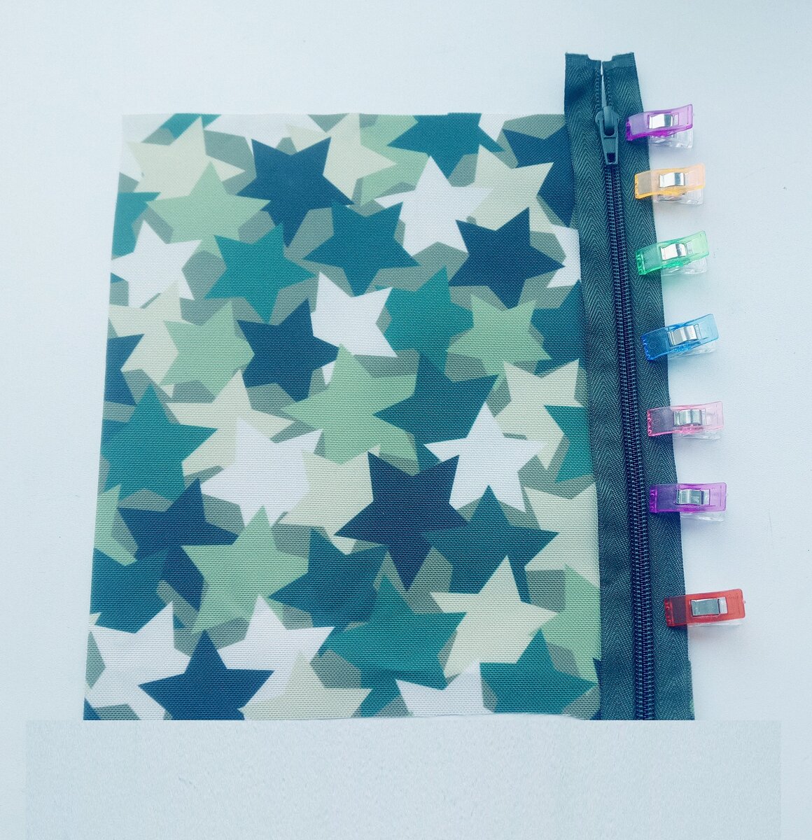 Пришиваем молнию к карману