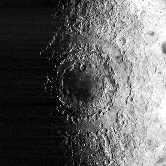 Бассейн Море Восточное на Луне. Снимок лунного орбитального спутника «Лунар орбитер-4» (Lunar Orbiter4, NASA) с высоты 2773 км, 1967 г.