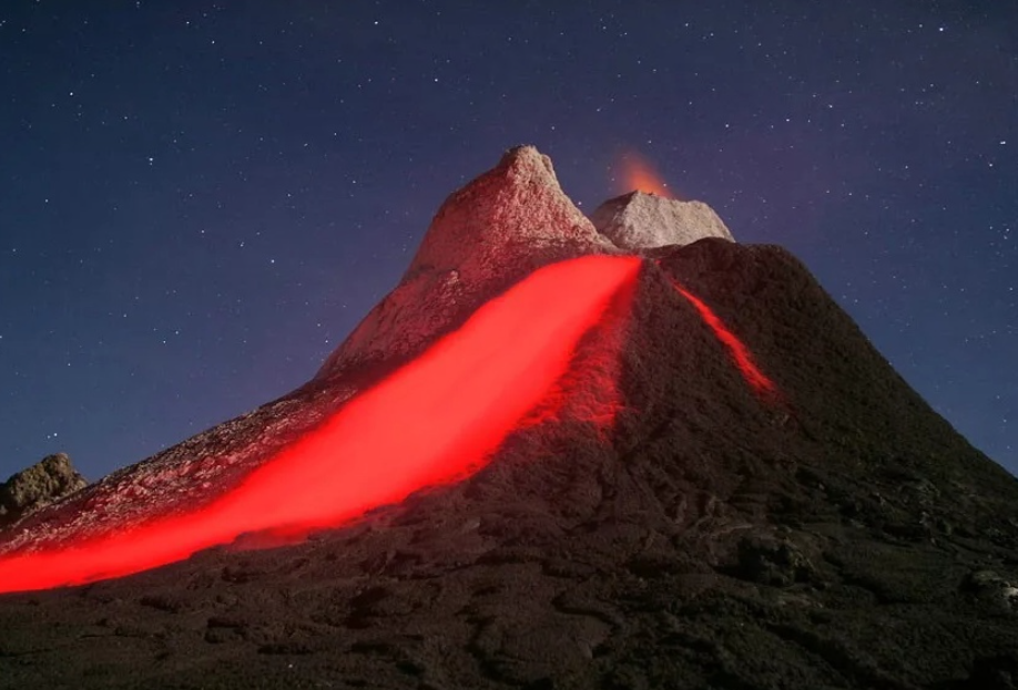 Самый вулкан. Мартин Ритц. Лава Мартин Ритце. Martin Rietze Volcano. Мартин Ритц фото вулкана.