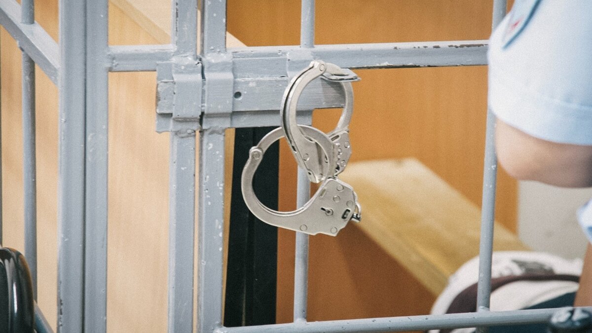    Беловский городской суд Кемеровской области приговорил бывшего директора угольного предприятия к двум годам колонии общего режима. Об этом сообщает прокуратура региона.